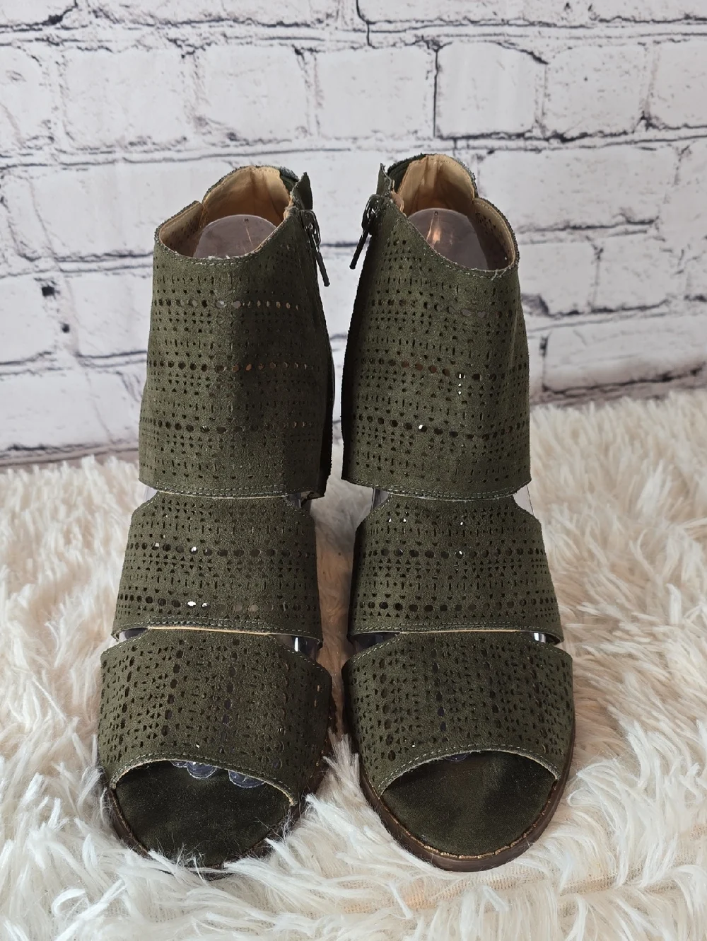 Market & Spruce Olive Green Suede Perforated Wedge Peep-Toe Bootie Size 8.5